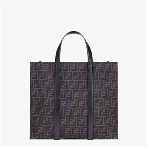 borsa fendi shopper scritta davanti|farfetch borse fendi.